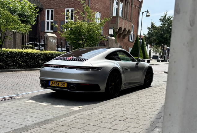 Porsche 992 Carrera 4S