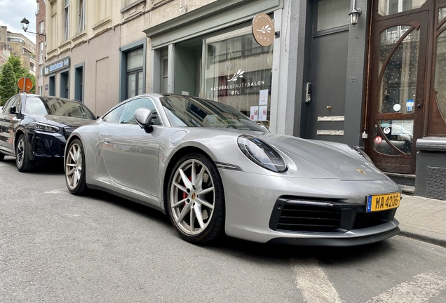 Porsche 992 Carrera 4S