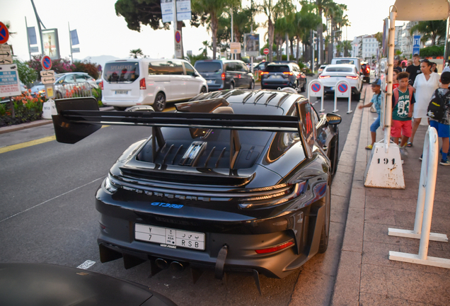 Porsche 992 GT3 RS Manthey Racing