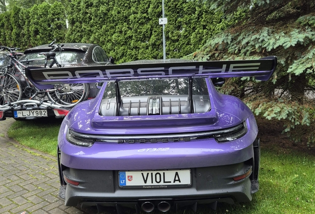 Porsche 992 GT3 RS Weissach Package