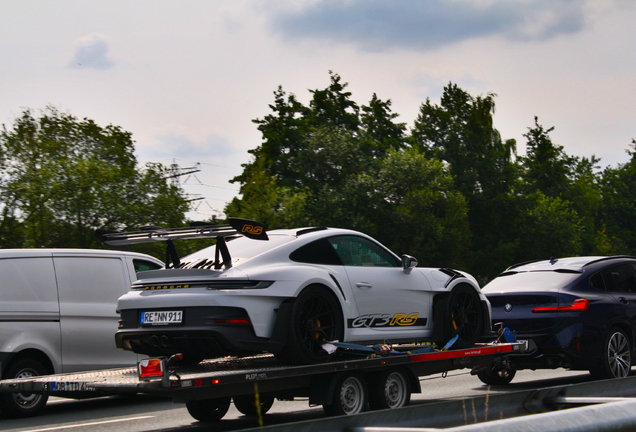 Porsche 992 GT3 RS Weissach Package