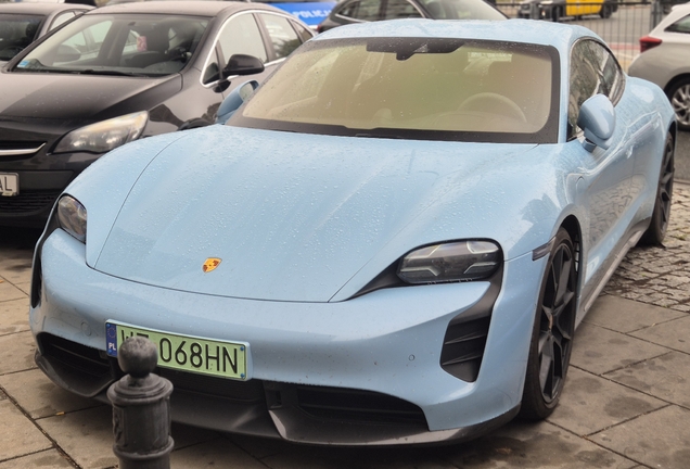 Porsche Taycan GTS