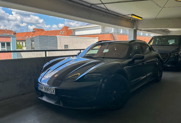 Porsche Taycan GTS Sport Turismo