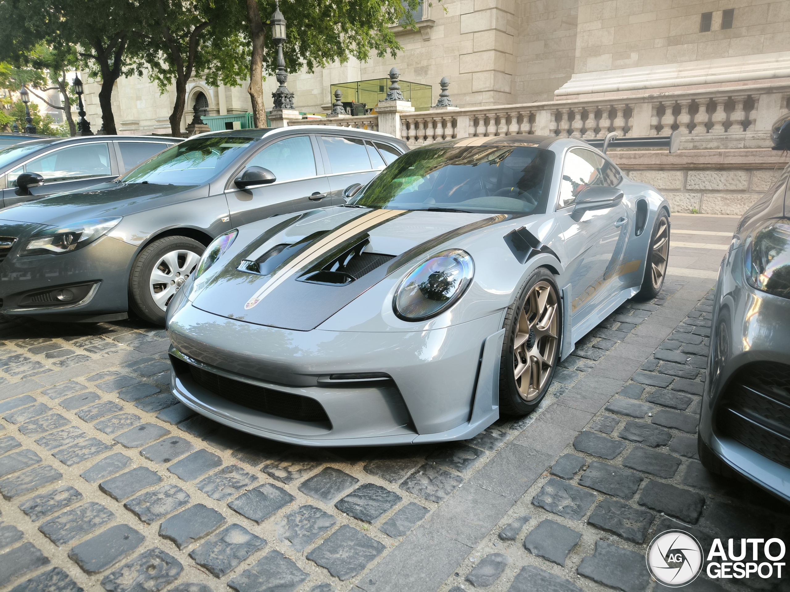 Porsche 992 GT3 RS Weissach Package
