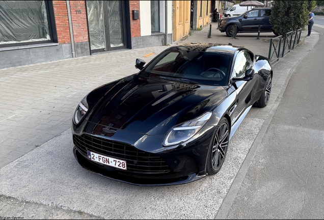Aston Martin DB12
