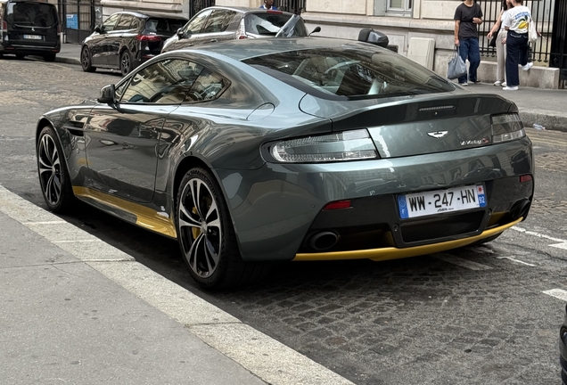 Aston Martin V12 Vantage S
