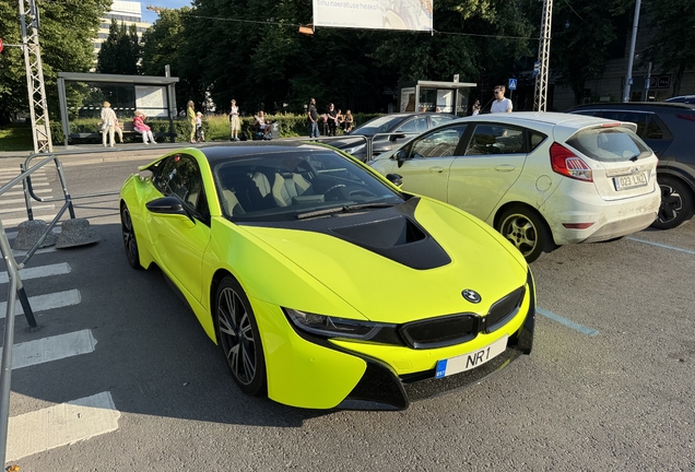 BMW i8