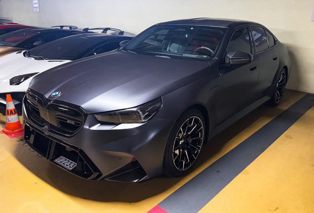 BMW M5 G90