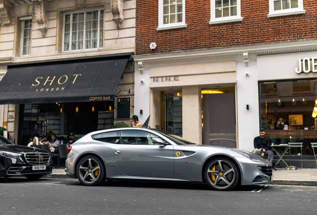 Ferrari FF