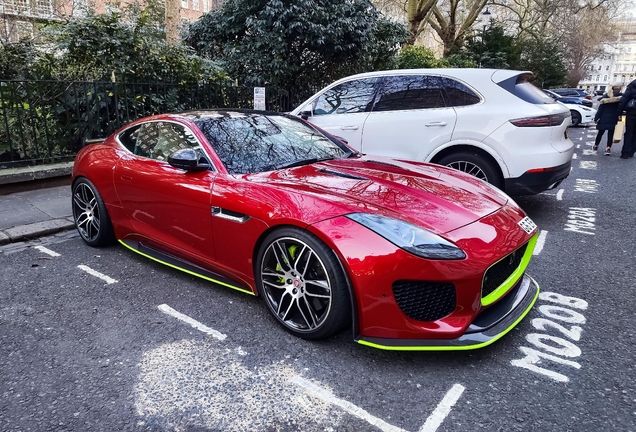 Jaguar F-TYPE R Coupé