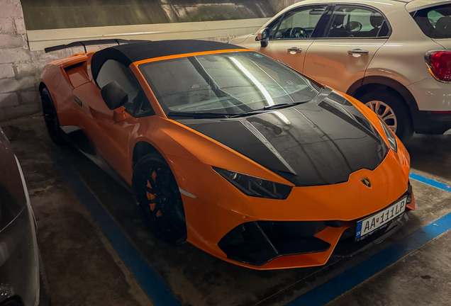 Lamborghini Huracán LP640-4 EVO Spyder