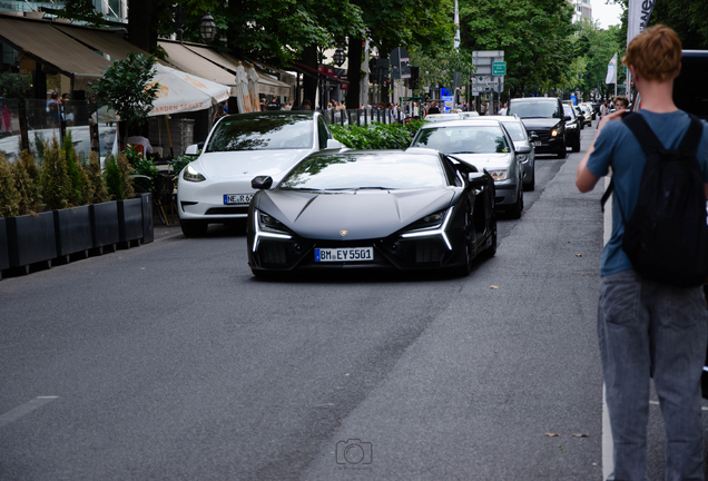 Lamborghini Revuelto
