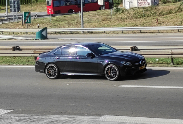 Mercedes-AMG E 63 S W213