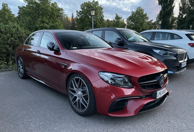Mercedes-AMG E 63 S W213