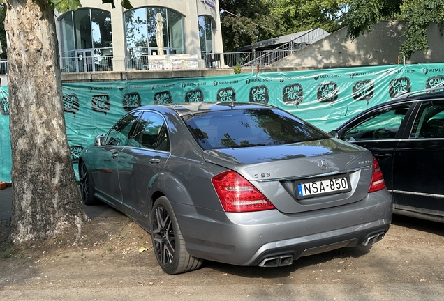 Mercedes-Benz S 63 AMG W221 2011