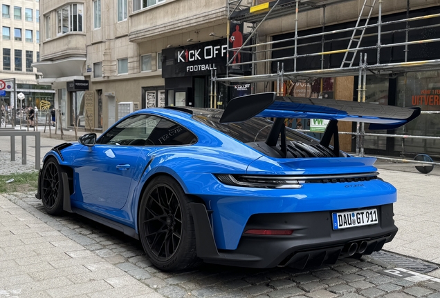 Porsche 992 GT3 RS Weissach Package