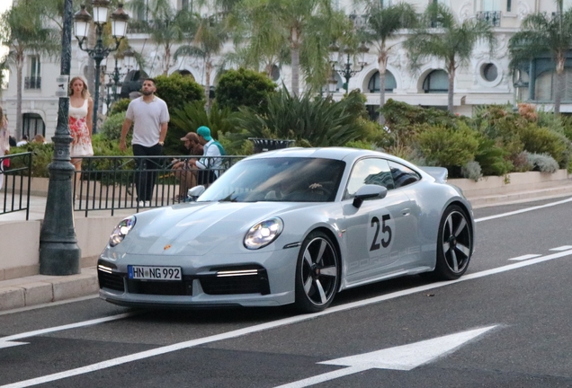 Porsche 992 Sport Classic