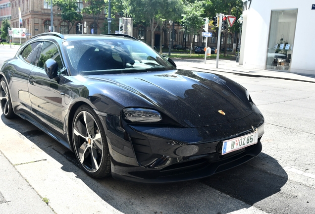 Porsche Taycan GTS Sport Turismo