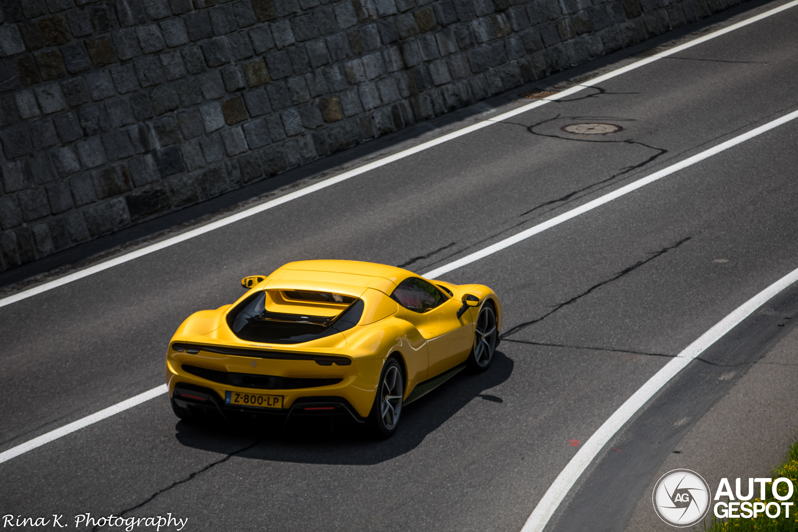 Triple yellow Ferrari sighting in the Swiss Alps