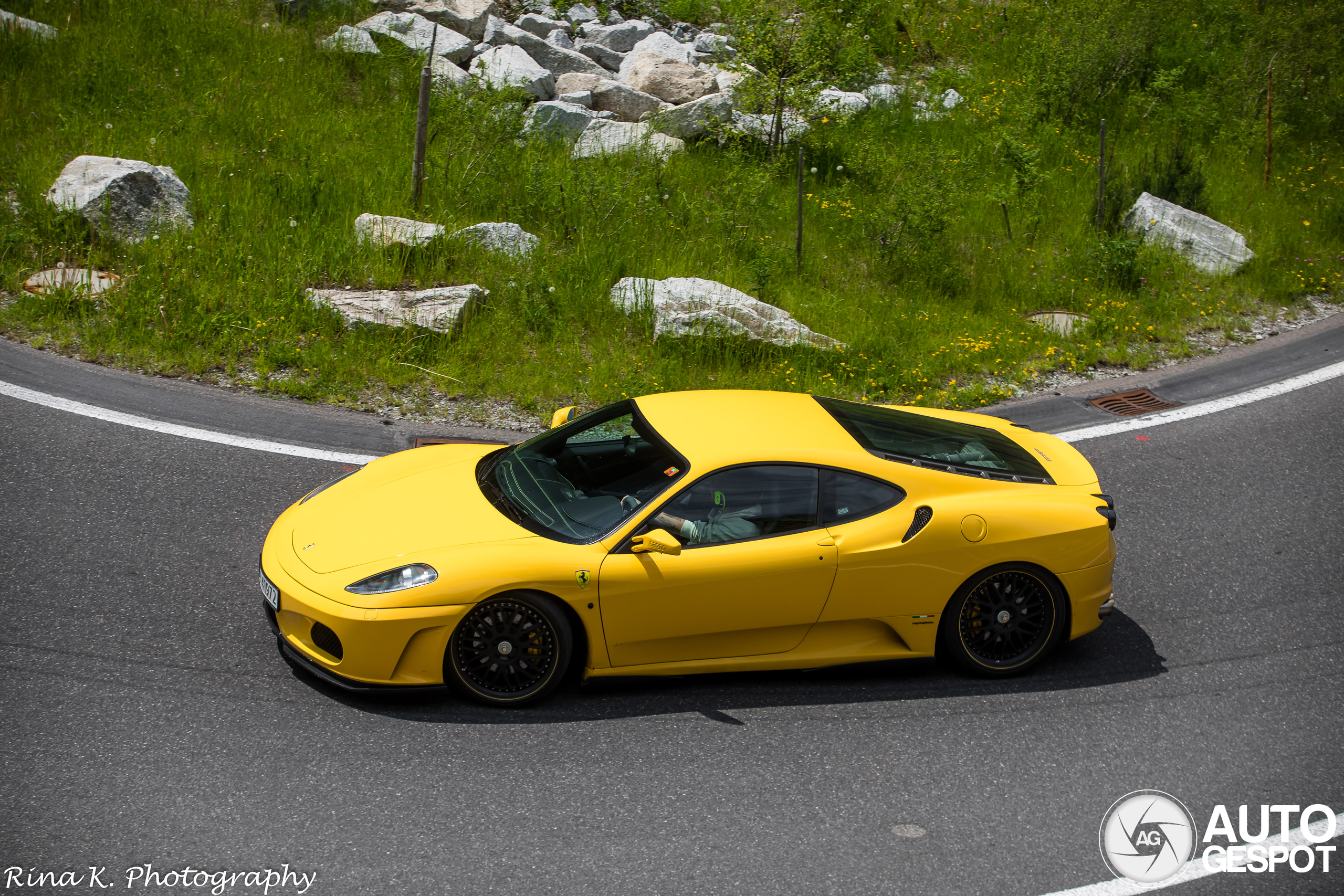 Triple yellow Ferrari sighting in the Swiss Alps