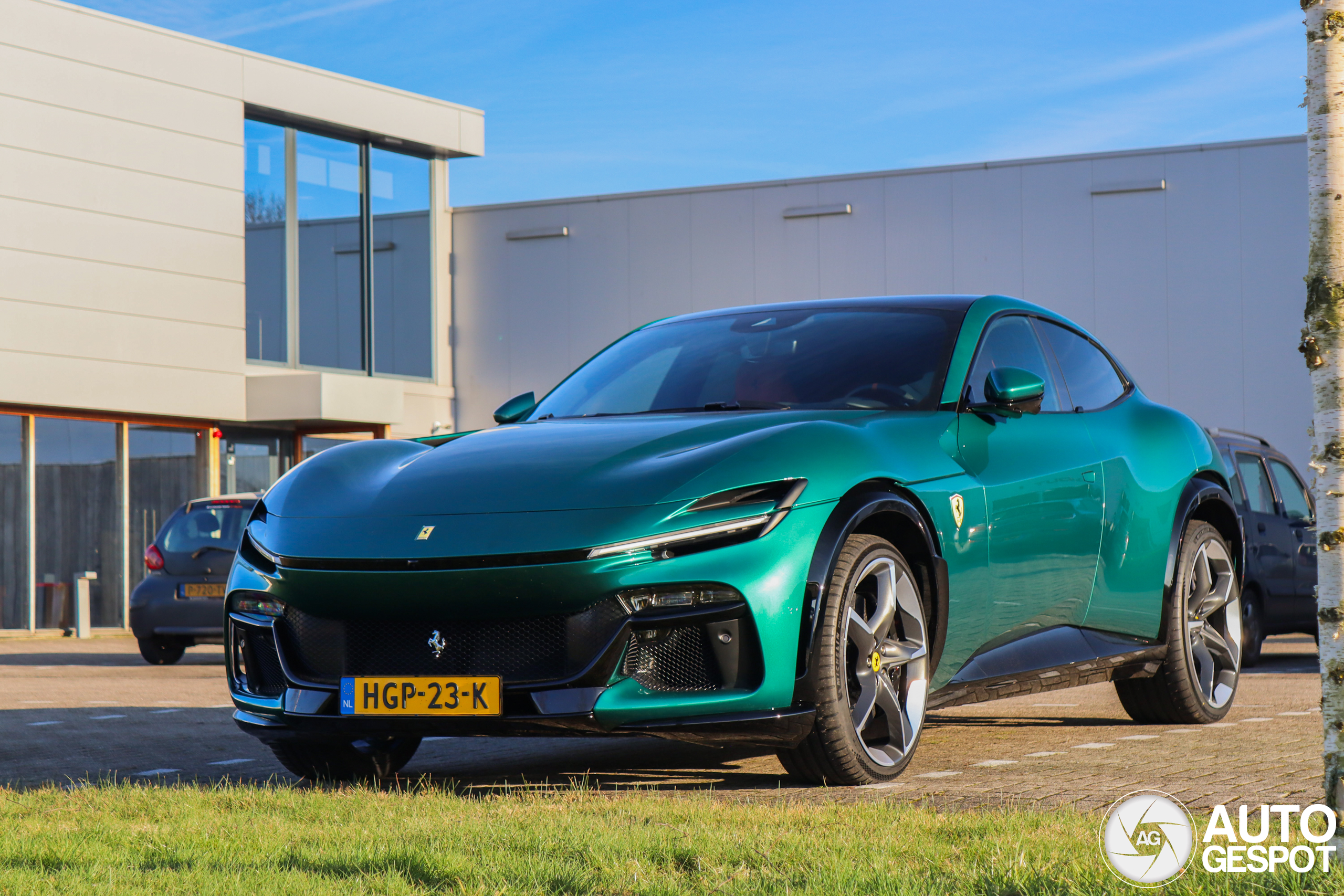 Van SF90 Spider tot 812 Competizione: Emmen blijft verrassen met Ferrari&rsquo;s