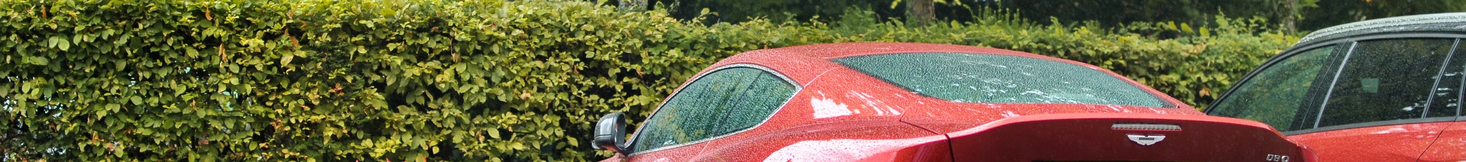 Aston Martin DB9 2013