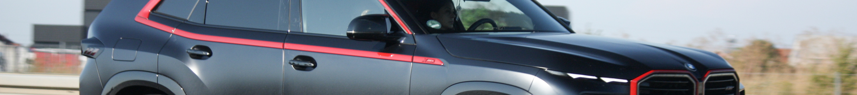 BMW XM G09 Label Red