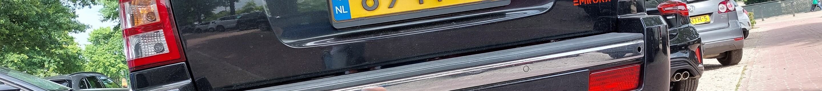 Jeep Grand Cherokee SRT-8 2005