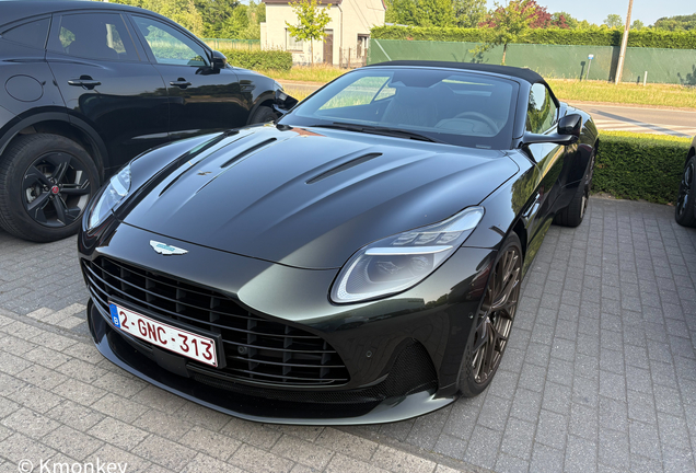 Aston Martin DB12 Volante