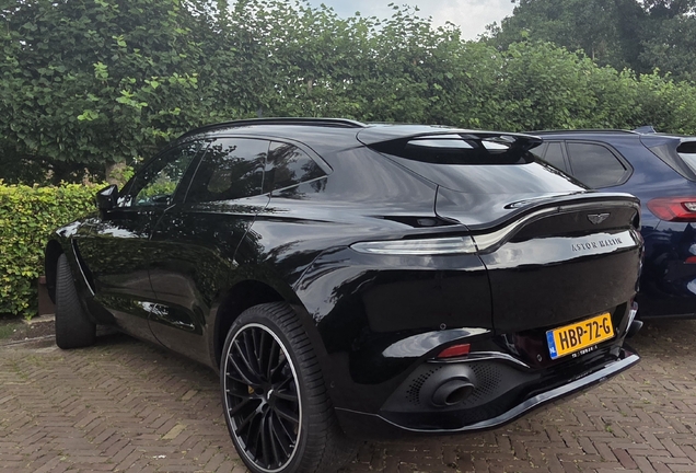 Aston Martin DBX