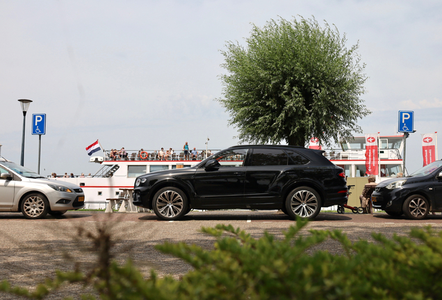 Bentley Bentayga Azure