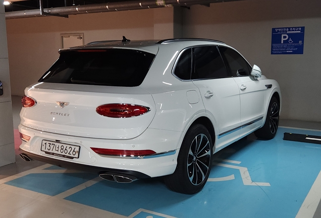 Bentley Bentayga V8 2021