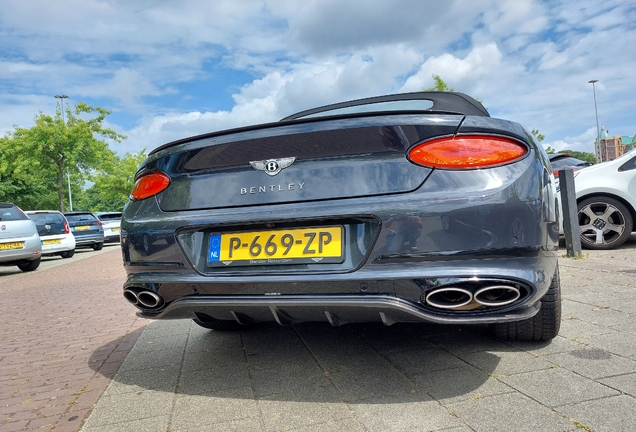 Bentley Continental GTC Speed 2021