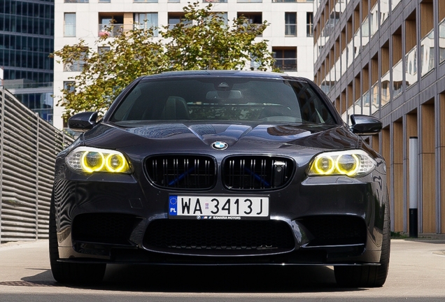BMW M5 F10 2011
