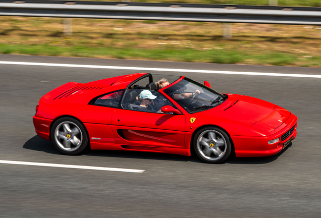 Ferrari F355 GTS