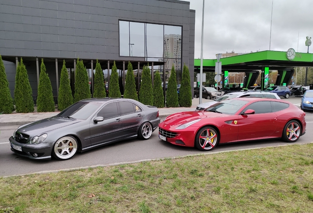 Ferrari FF