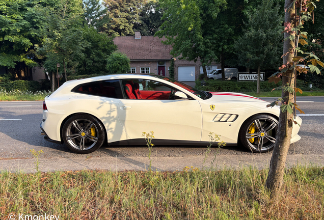 Ferrari GTC4Lusso