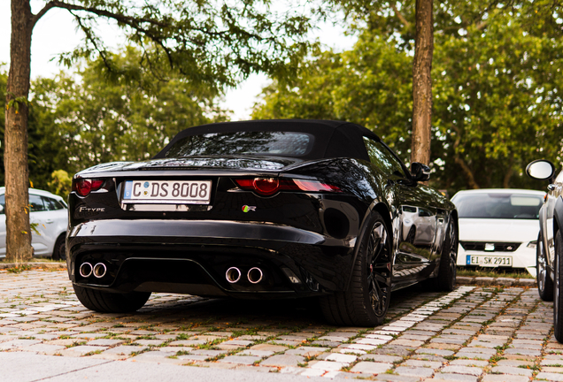 Jaguar F-TYPE R Convertible 2017
