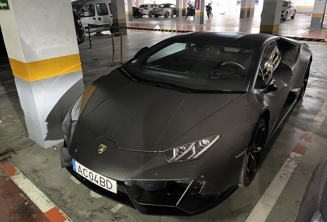Lamborghini Huracán LP640-4 EVO