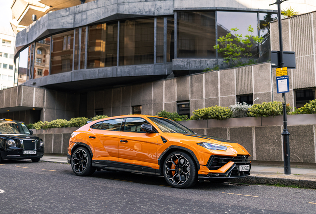 Lamborghini Urus Performante