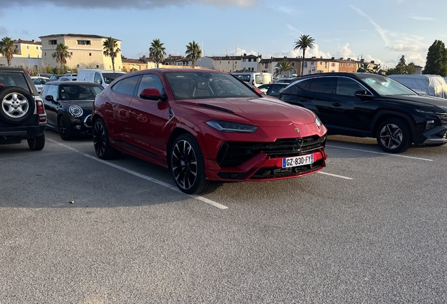 Lamborghini Urus S