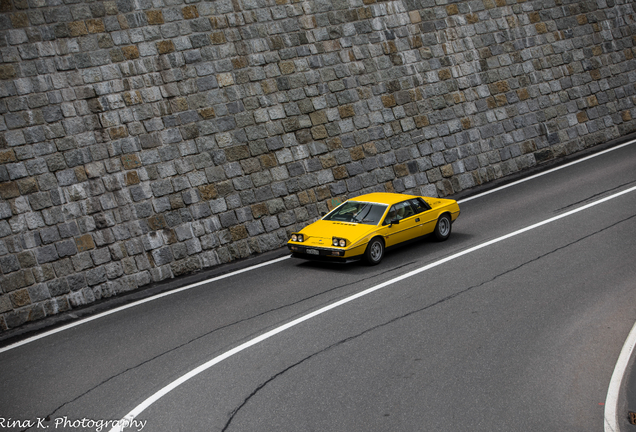 Lotus Esprit 2.2