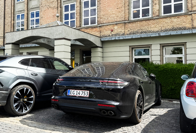 Porsche 971 Panamera GTS MkI