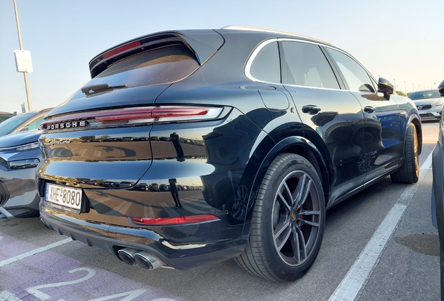Porsche 9YA Cayenne Turbo E-Hybrid