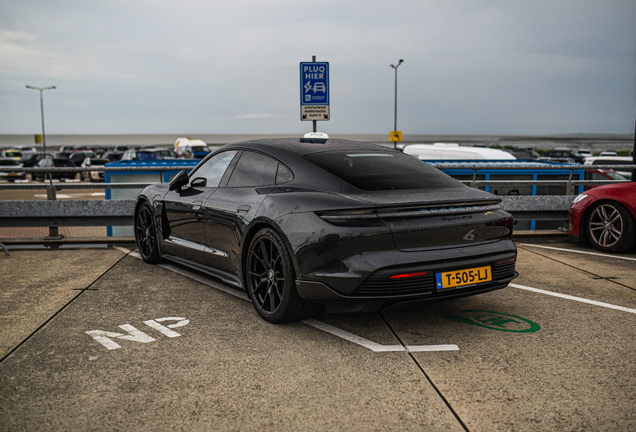 Porsche Taycan GTS
