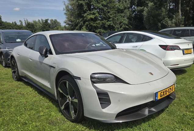 Porsche Taycan Turbo