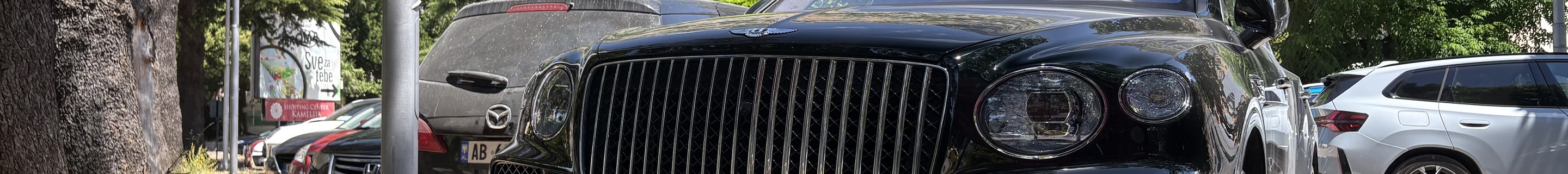 Bentley Bentayga Azure 2024