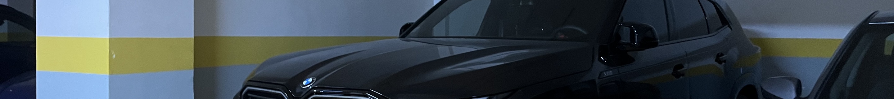 BMW XM G09