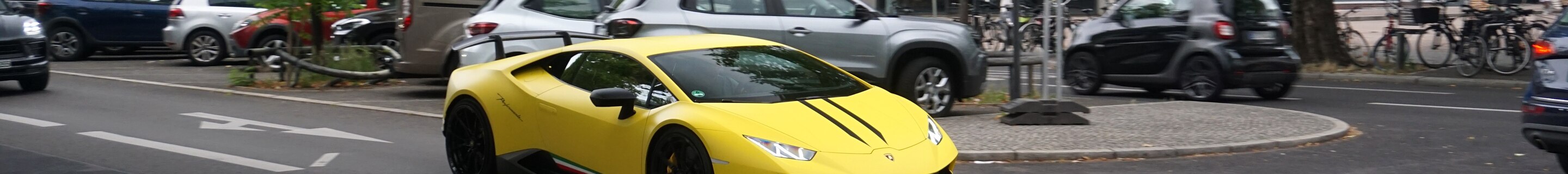 Lamborghini Huracán LP640-4 Performante