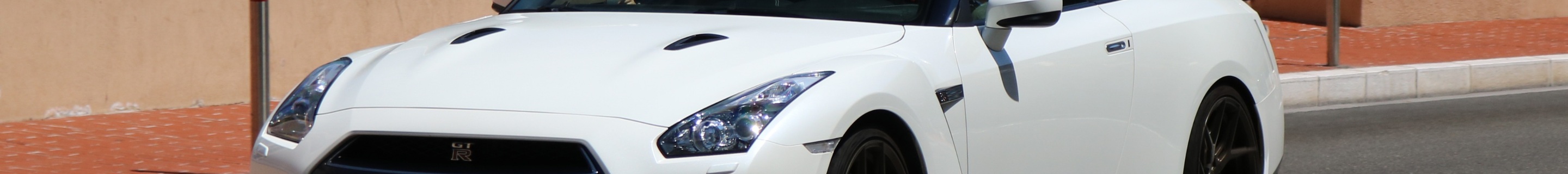Nissan GT-R 2011